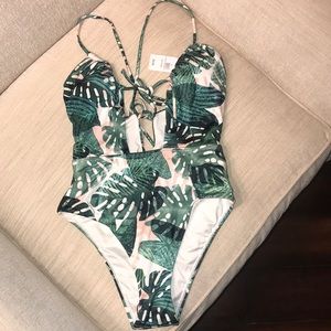 One piece swimsuit
